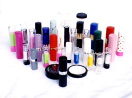 Fram Trak cosmetic packaging product assortment